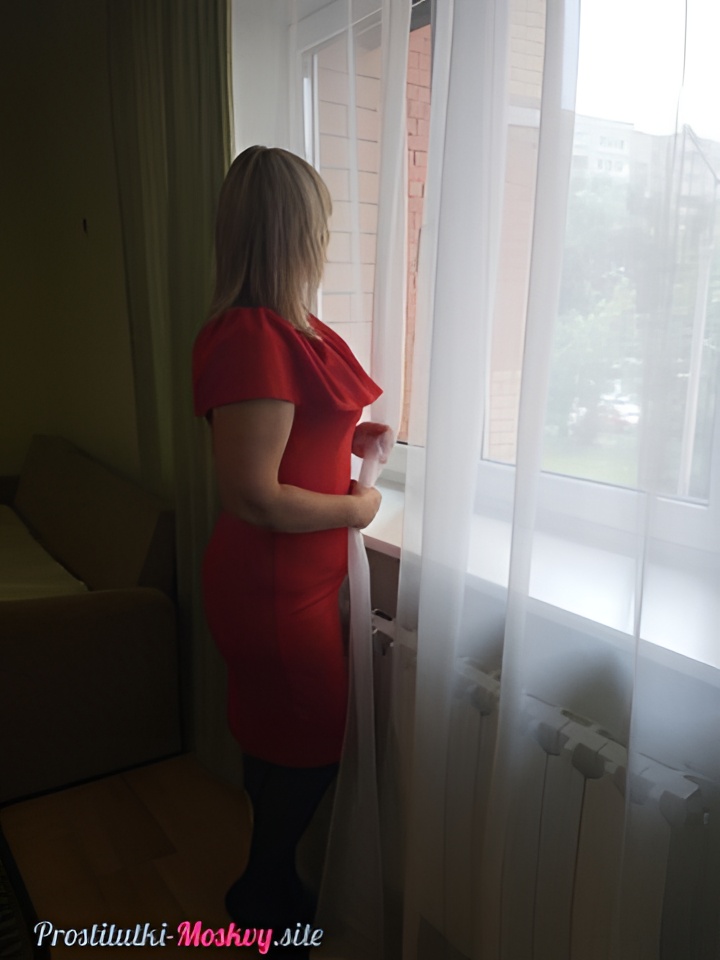 Надежда привлекальеная девушка из Амвросиевки цена от 1500 руб