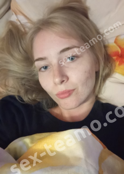 Лена привлекательная девушка из Амвросиевки цена от 3500 руб