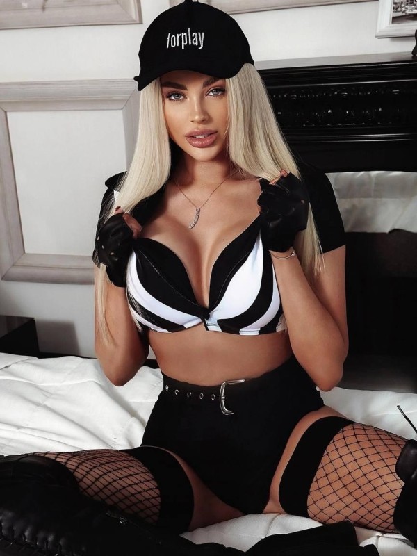 Аленка привлекательная девушка из Амвросиевки цена от 7000 руб